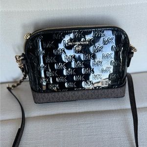 Michael Kors Jet set Dome Monogram Crossbody